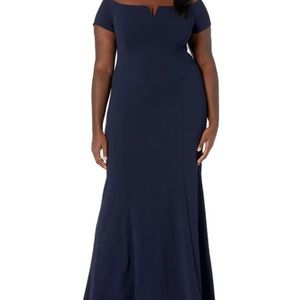 Calvin Klein Notched Off Shoulder Formal Dress in Plum color —16W